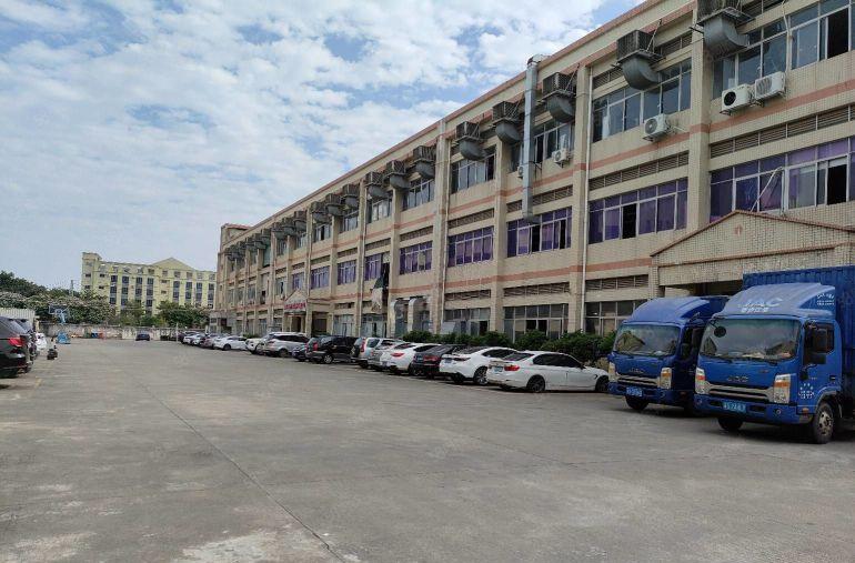 出租厂房 楼上1100平方，现成装修，水电齐全 通天然气蒸汽