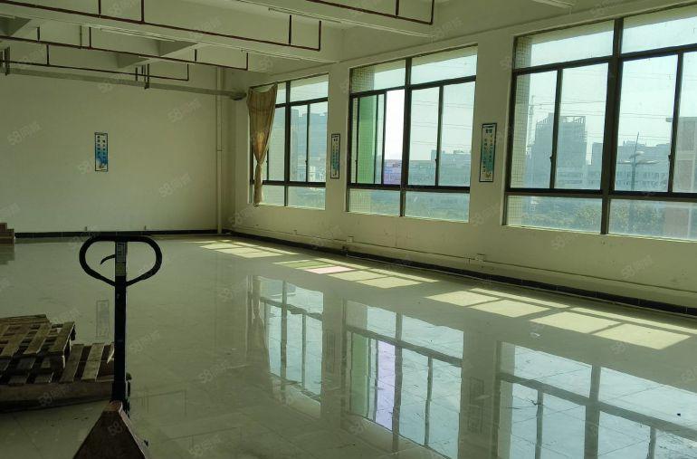 寮步泉塘标准独院厂房300平方出租 带装修.