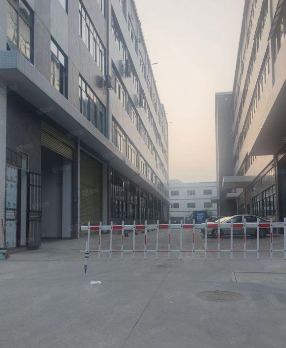 寮步镇单层一楼厂房出租1000平方带现成的行车滴水7米出租