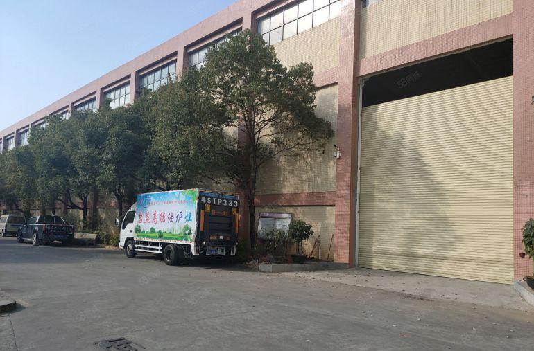 寮步 凫山 8米高 钢构 厂房出租1500平方,九成新