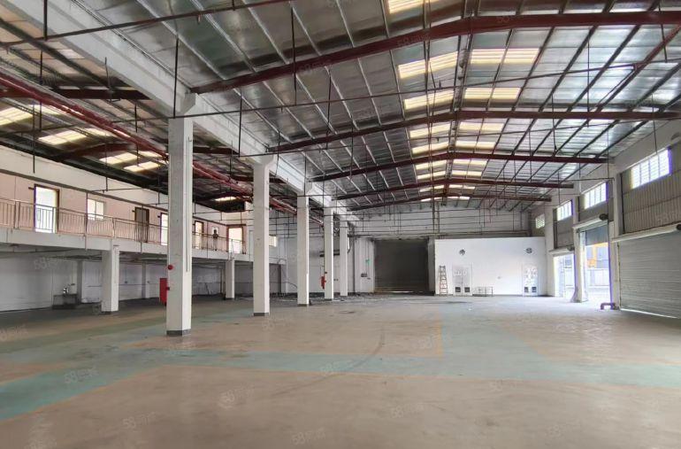 寮步汽车城单一层小独院2200平方厂房出租带办公室，水电齐全