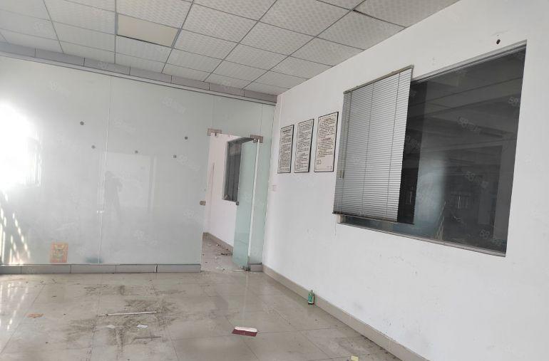 寮步下岭贝马路边钢构1500平方，滴水8米，空地大