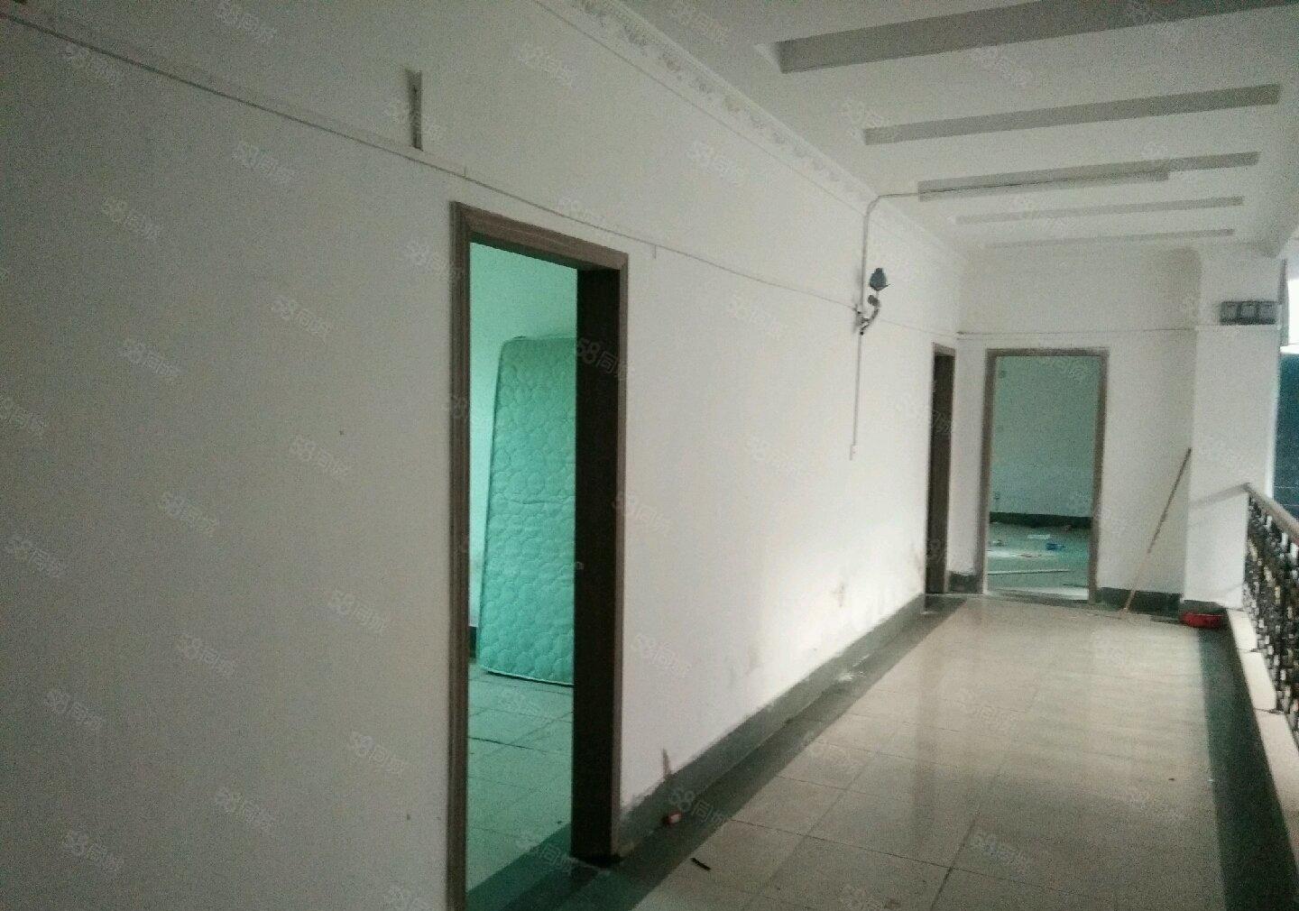 西溪 芦溪路二楼300平 8元 三楼600平 7元 带货梯