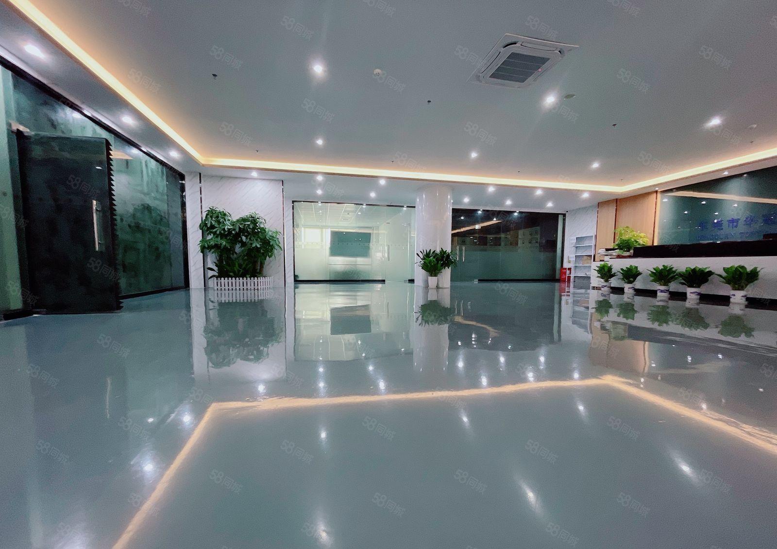 凤岗官井头楼上厂房出租3000平精装修办公室水电齐全，