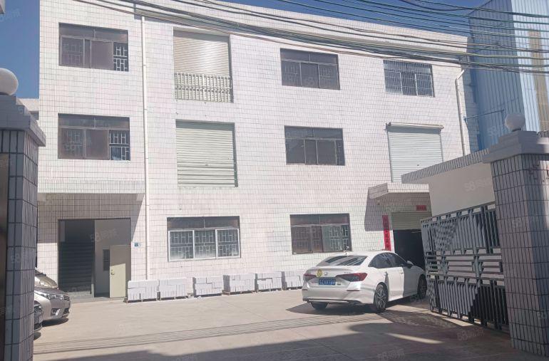 凤岗凤德岭原房东标准厂房三楼500平出租带办公室装修现成水电