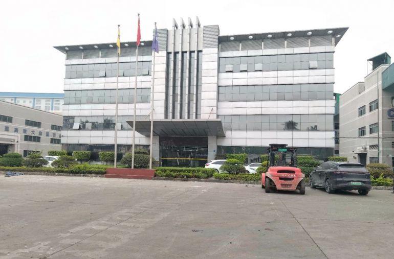 凤岗镇宏盈原房东红本独院五金塑胶电子厂房32000平方米出租