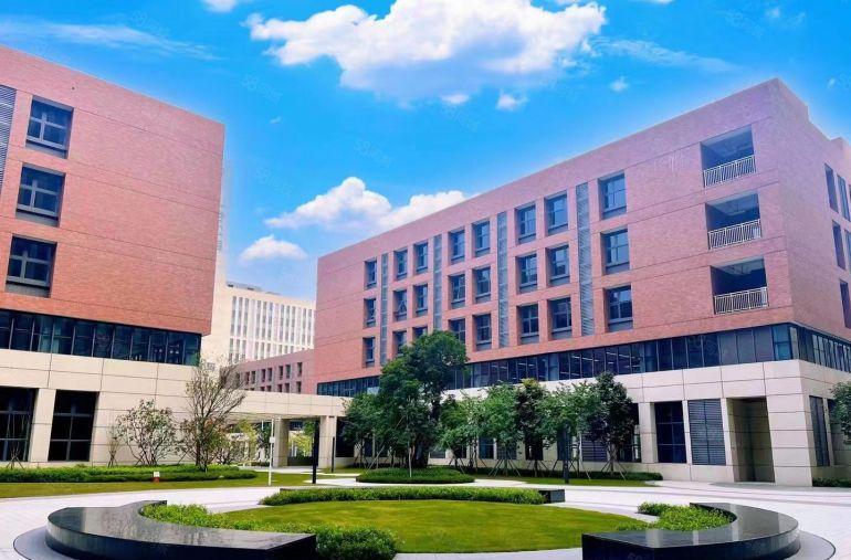 凤岗一房东单层1000~5000平实际面积高端红本厂房出租