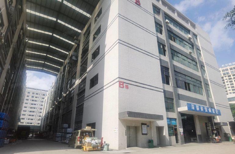 一楼厂房8米高楼上4.5米高）凤岗新出2000平方米厂房出租