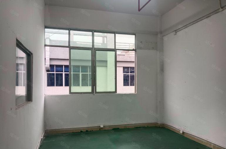 凤岗金凤凰工业区标准厂房五楼500平出租带办公室装修现成水电