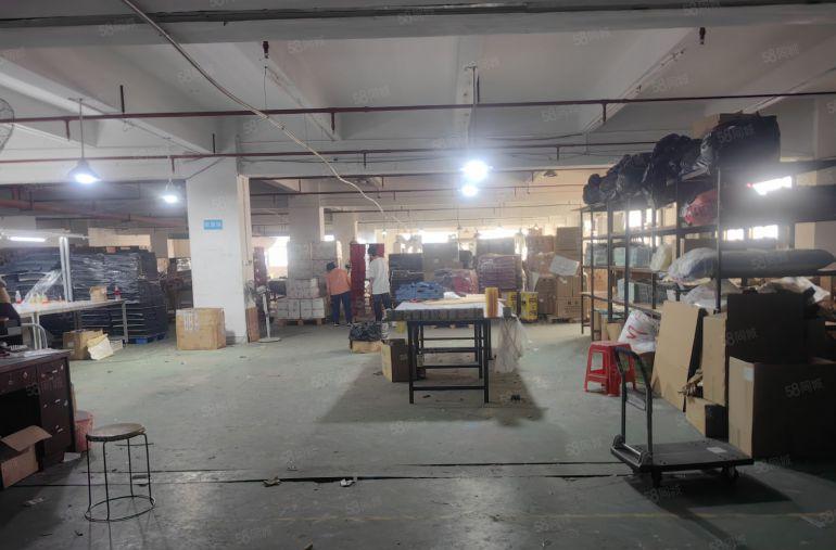 凤岗雁田楼上重工企业厂房1500平带3吨货梯