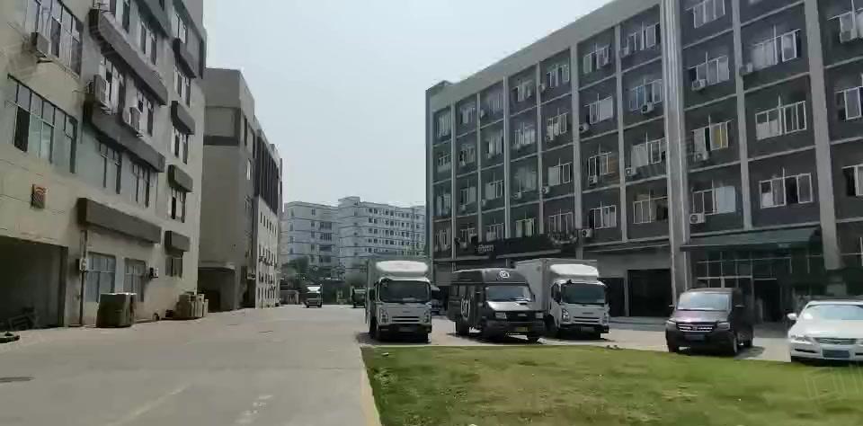 15元起租凤岗五联工业区整栋6000厂房仓库出租800平起分