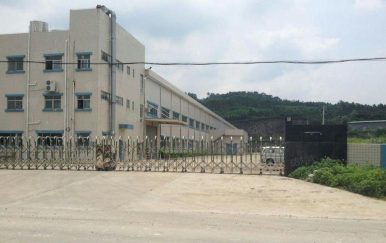 凤岗镇现有一万二平单层重工业厂房，带行车卸货平台 滴水十米