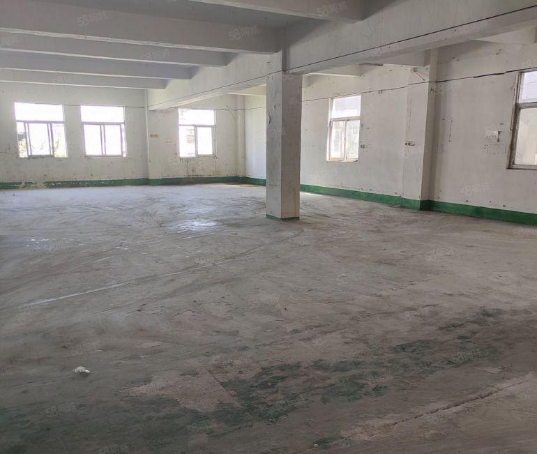 凤岗镇金凤凰附近楼上800平方便宜出租