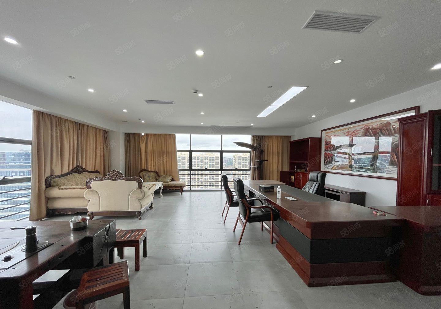 凤岗楼上精装修 电商贸易办公室厂房出租920平方 采光视野好