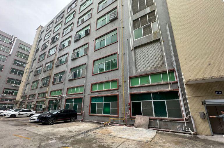 手机配件无尘车间800平凤岗雁田原房东厂房带精装修办公室