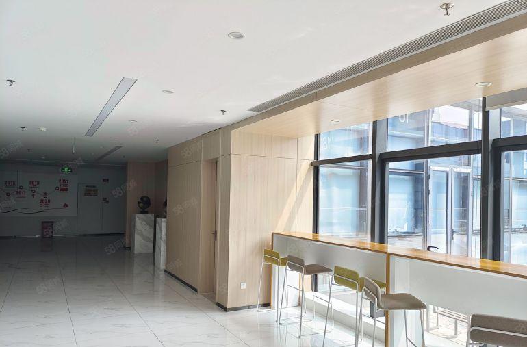 精装房源出租，凤岗天安数码城，精装装通间189平，拎包入驻