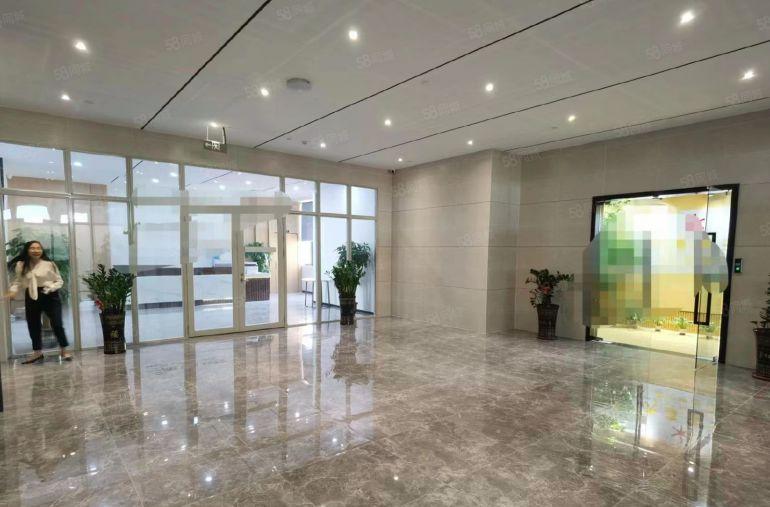 拎包生产，凤岗五联新出原房东楼上2200平带装修厂房仓库出租