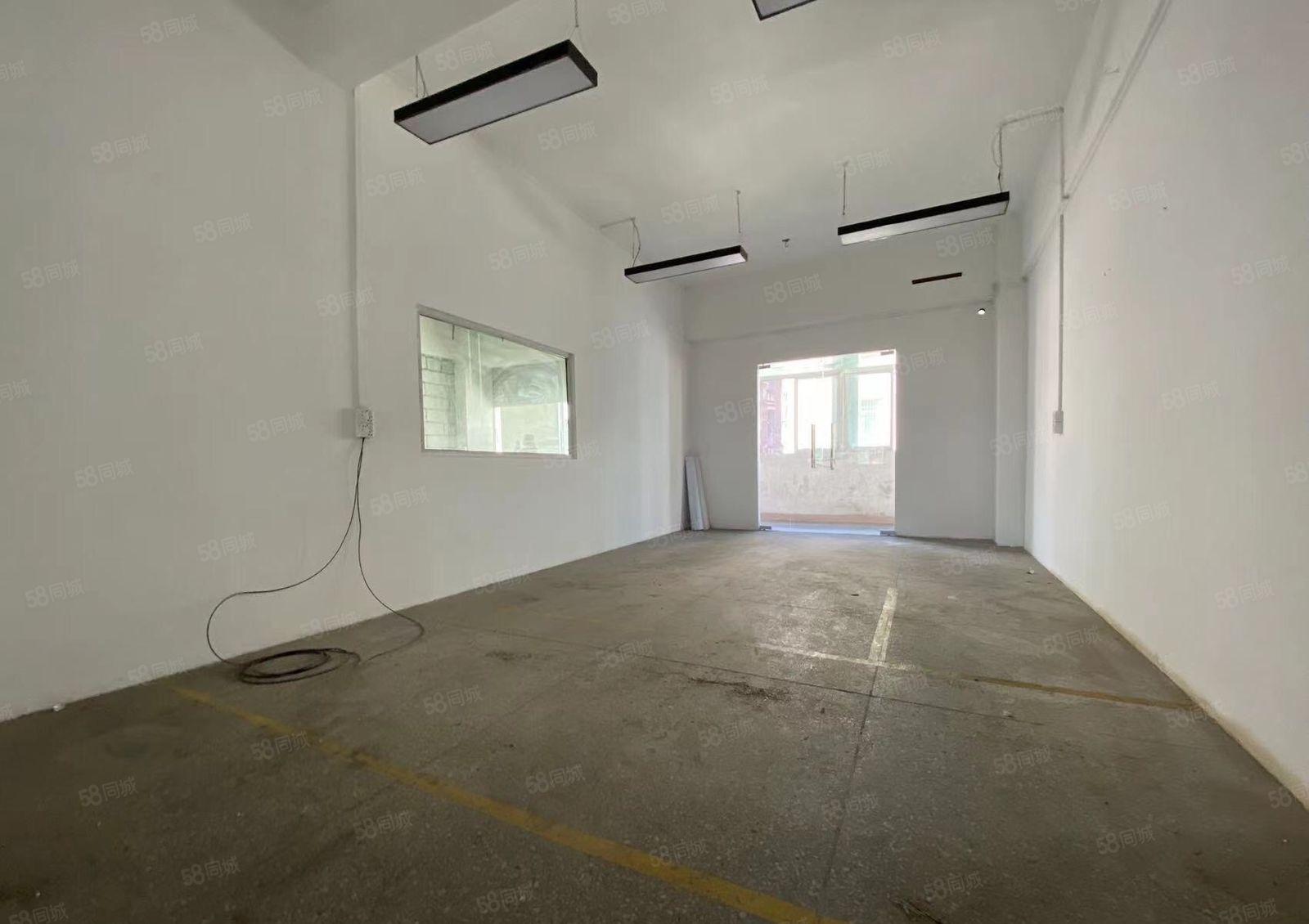 （凤岗）官井头楼上新出200平方，格局方正带办公室。