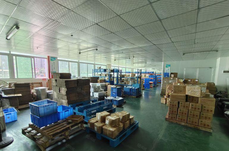 凤岗雁田1300平无尘车间现成装修水电办公室拎包办公