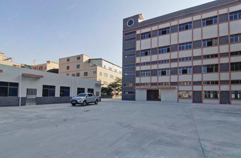 凤岗天堂围原房东独门独院7600平厂房出租空地大精装修