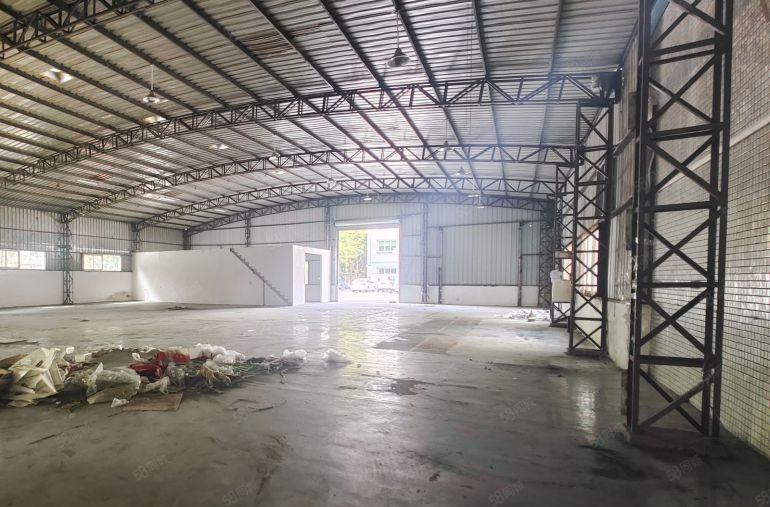 凤岗镇原房东钢构单一层1800平方厂房出租，空地大，价格便宜