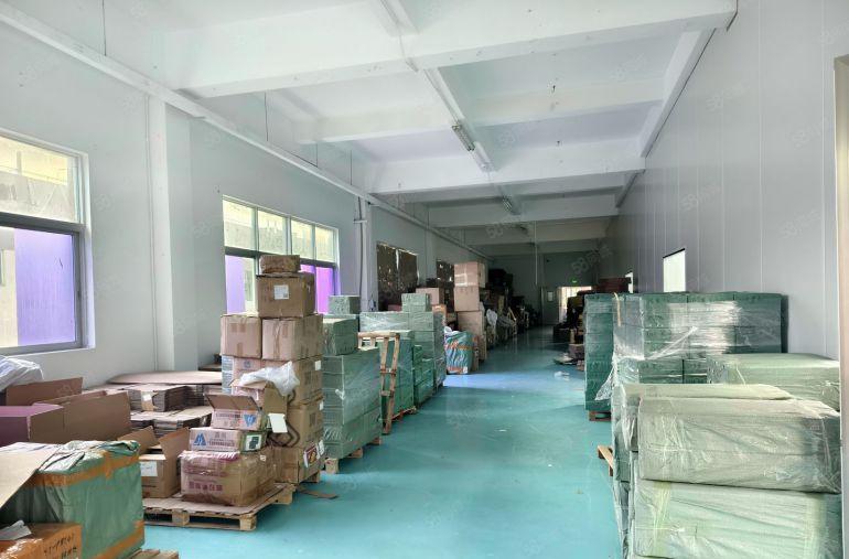 凤岗雁田楼上200平起精装修办公室地坪漆无尘车间厂房仓库出租