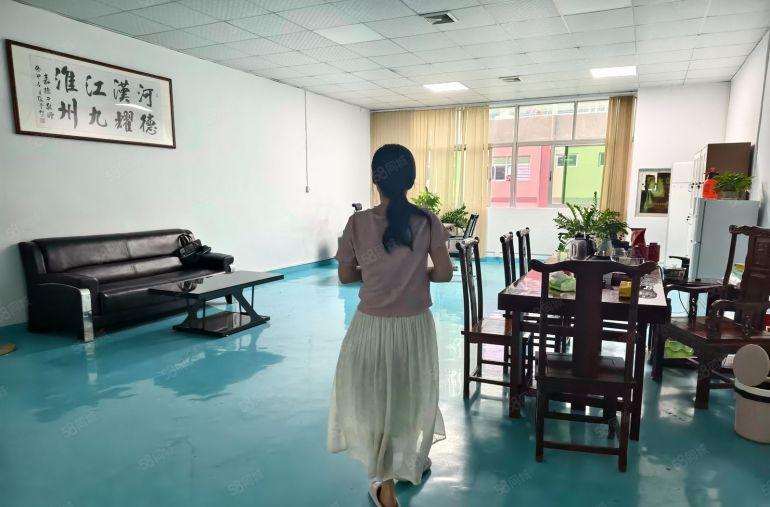 凤岗雁田楼上200平起精装修办公室地坪漆无尘车间厂房仓库出租