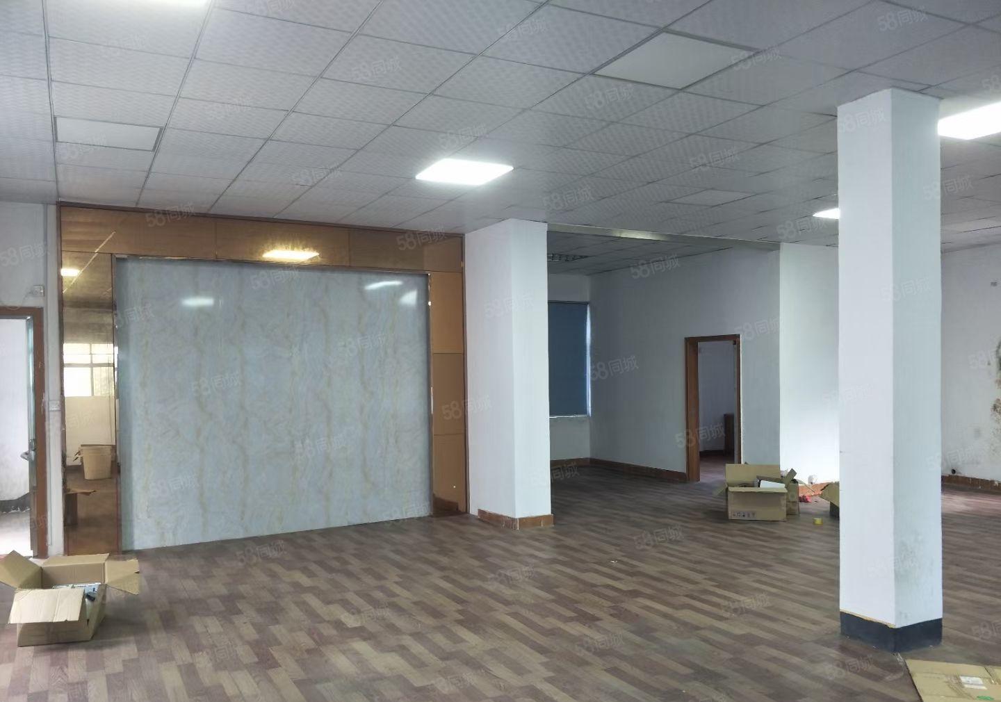 二楼300方！现成装修办公室小面积出租！！！