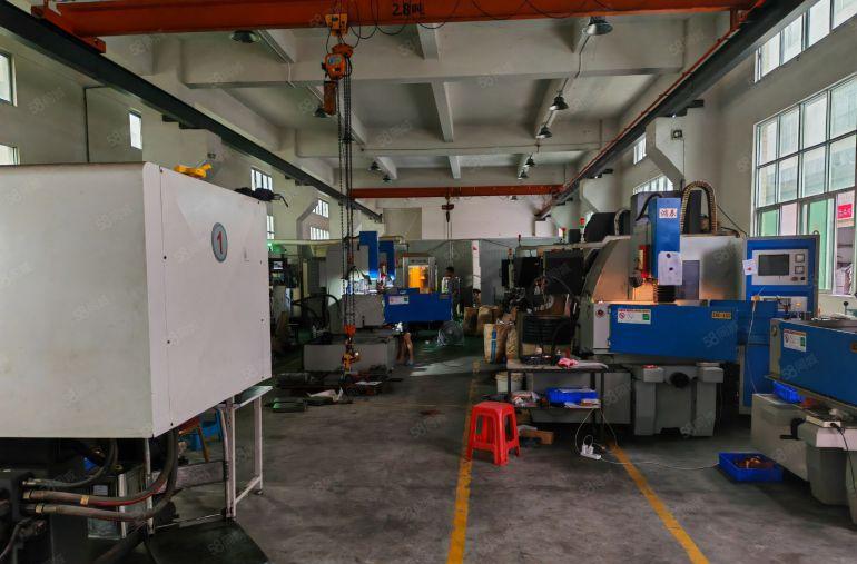 凤岗五联原房东厂房出租实际面积低价出租2380平可分租