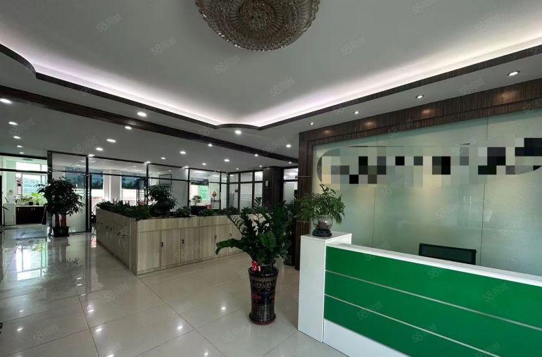 凤岗镇雁田红本原房东标准厂房二楼全新精装修办公室低价出租