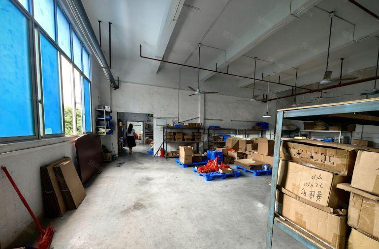 凤岗镇塘沥村原房东3楼精装修厂房1680平园区形象好厂房出租