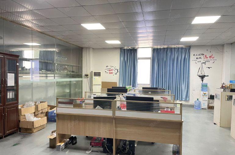 独栋独院一手房东出租11元一平办公室装修全部送