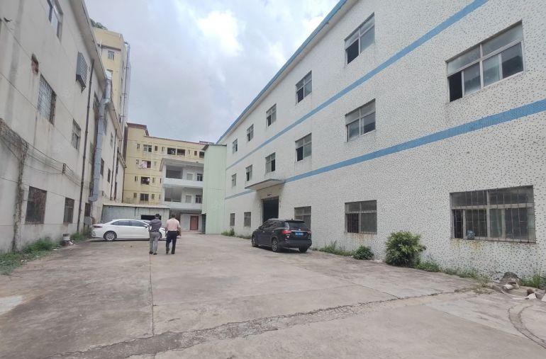 凤岗雁田新出经典小独院1500平出租带装修可办环评水电齐全