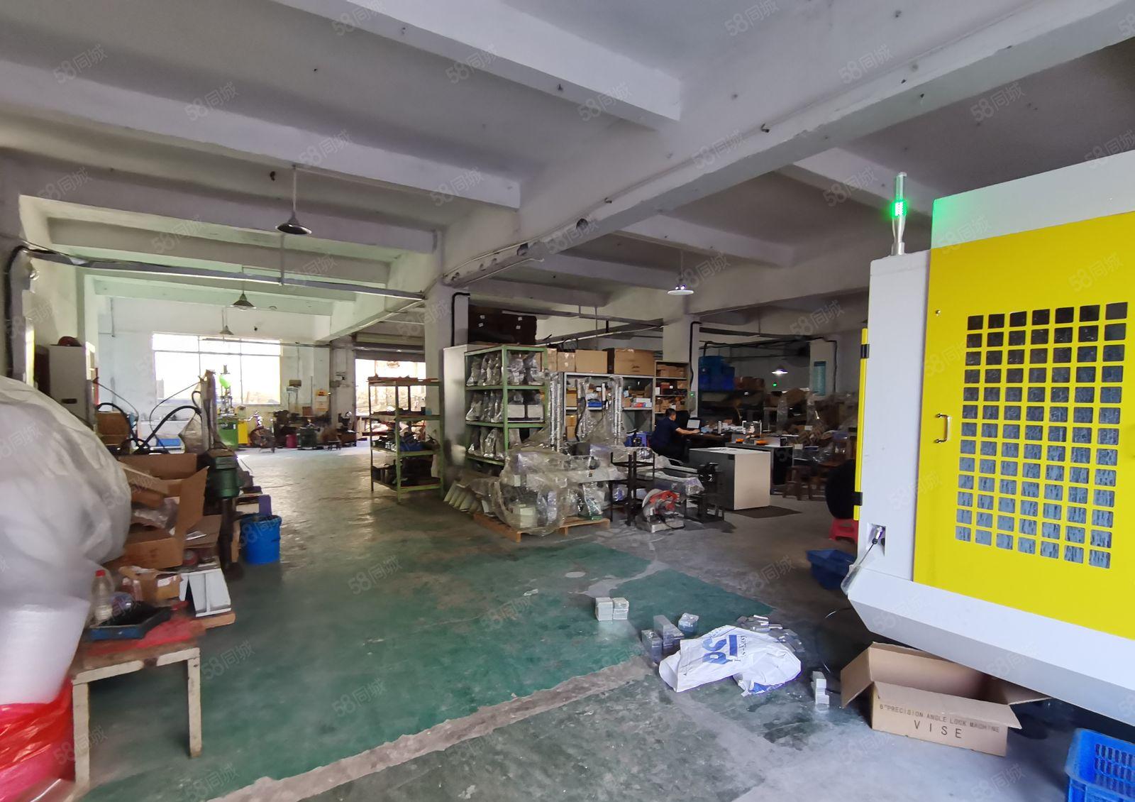 凤岗官井头小布工业区一楼1000平红本独院仓库厂房出租可分租