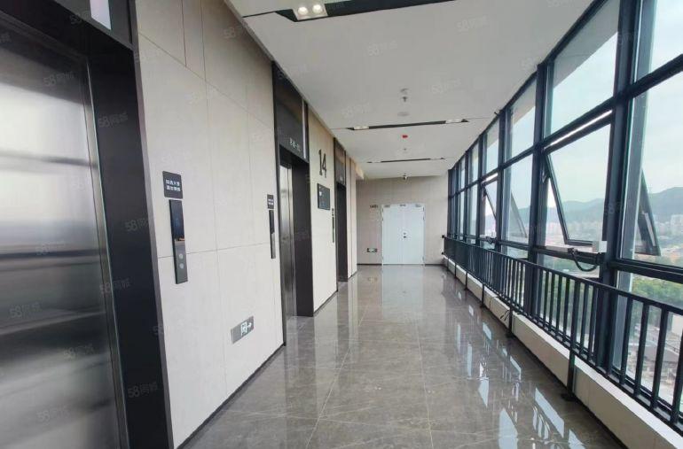 首层高8米凤岗竹塘厂房出租单层面积1800平，多层大小可分租