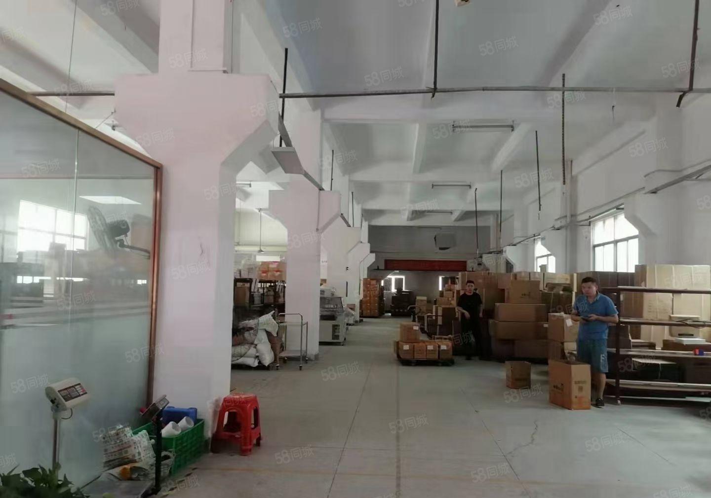 五金仓库厂房出租凤岗雁田工业区一楼1000平现成装修可分租