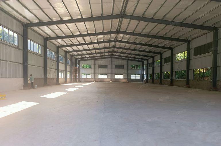 凤岗镇小独院，钢构2000平实际面积，只要15元，形象好