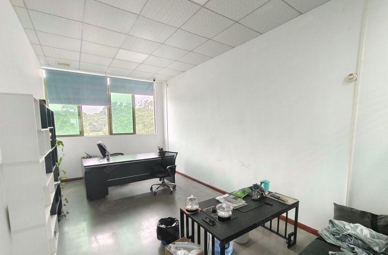 凤岗麻铺坳一整层1500平豪华装修，租金15元