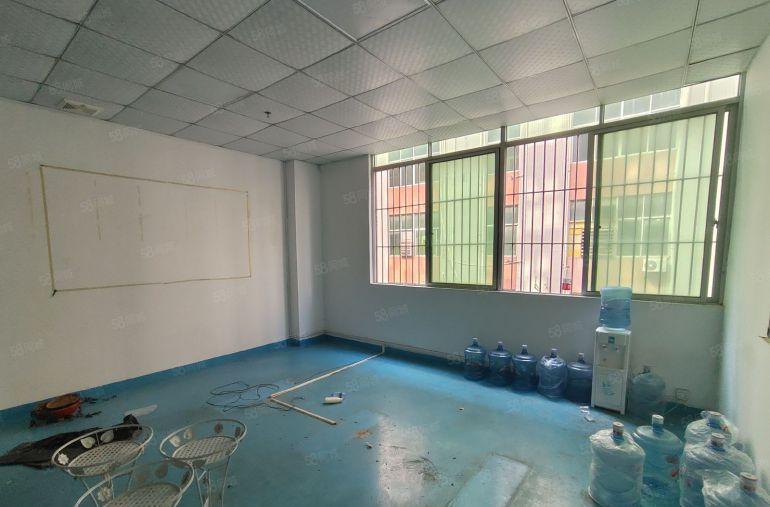 凤岗金凤凰2楼1400平厂房出租全包低价16元价格还能谈