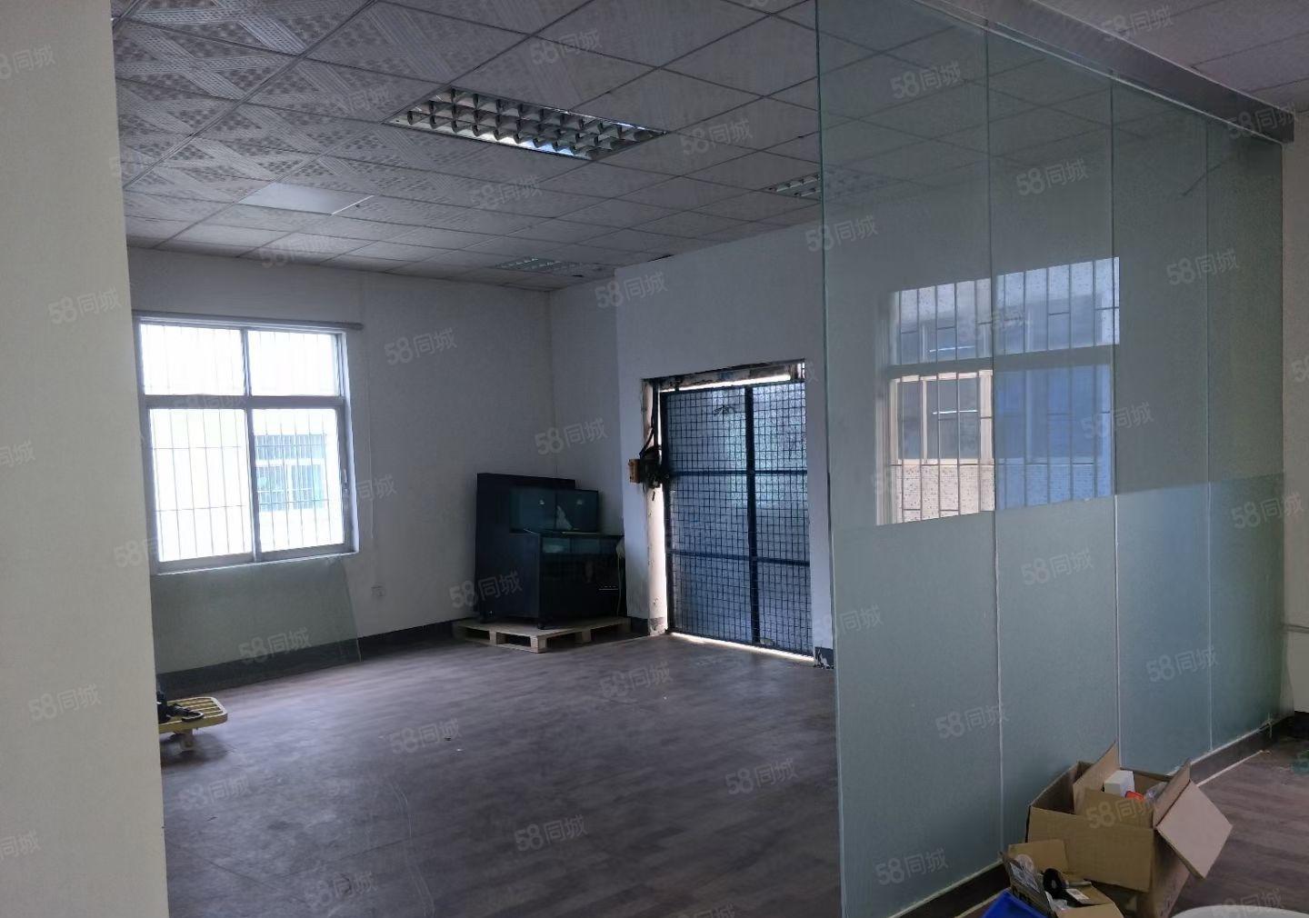 二楼300方！现成装修办公室小面积出租！！！