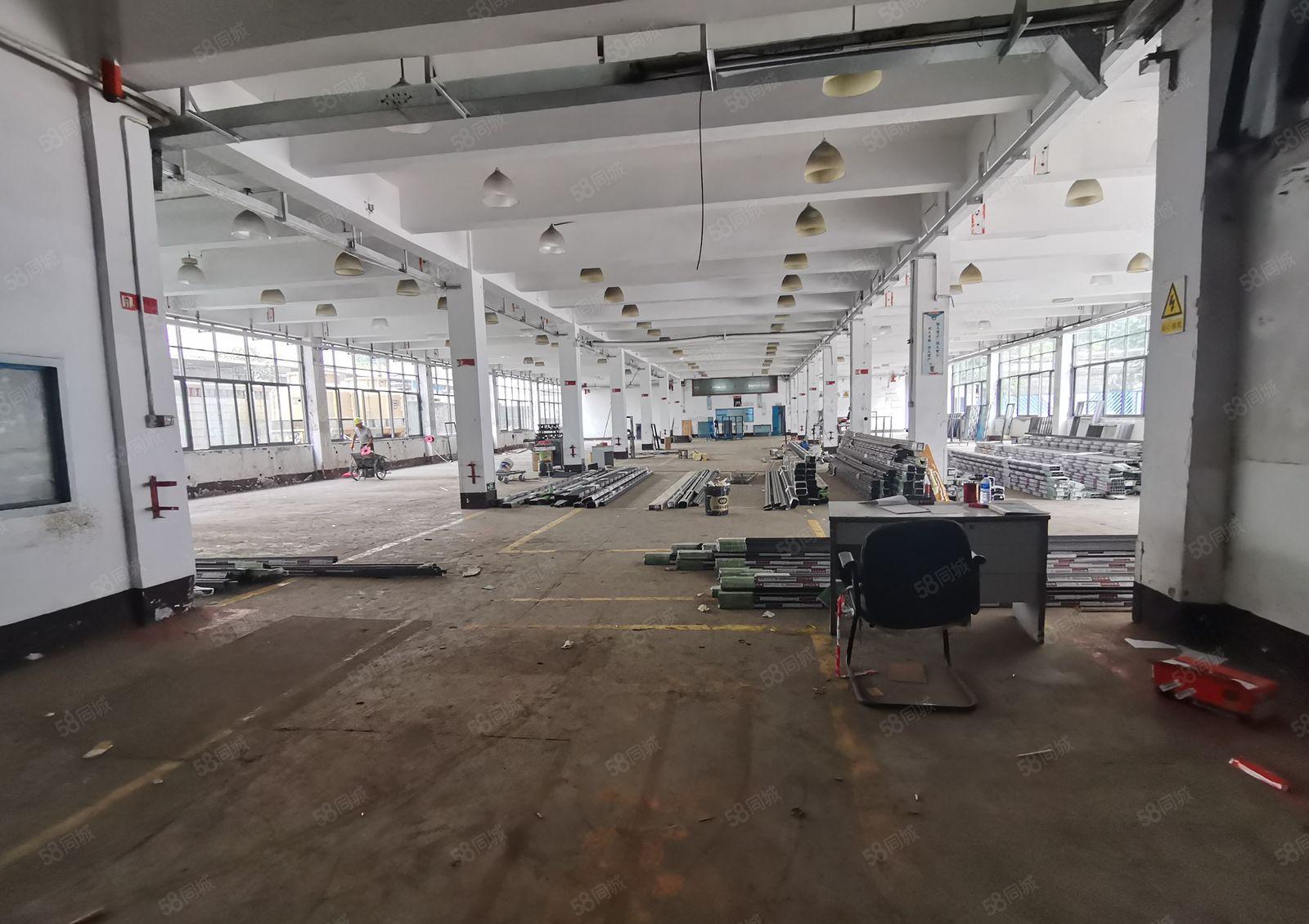 凤岗雁田怡安工业城一楼2百5百8百1千平标准仓库厂房出租分租