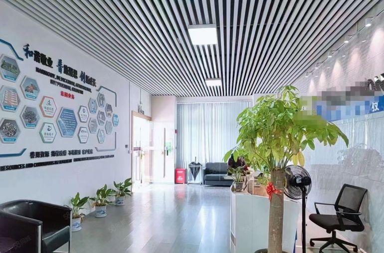 凤岗五联原房东2000平公摊小形象好精装修低价厂房出租