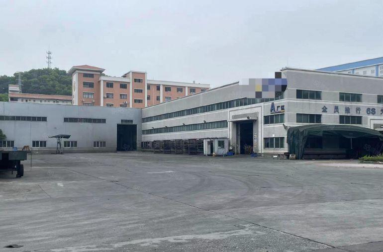 凤岗镇宏盈原房东红本独院五金塑胶电子厂房32000平方米出租