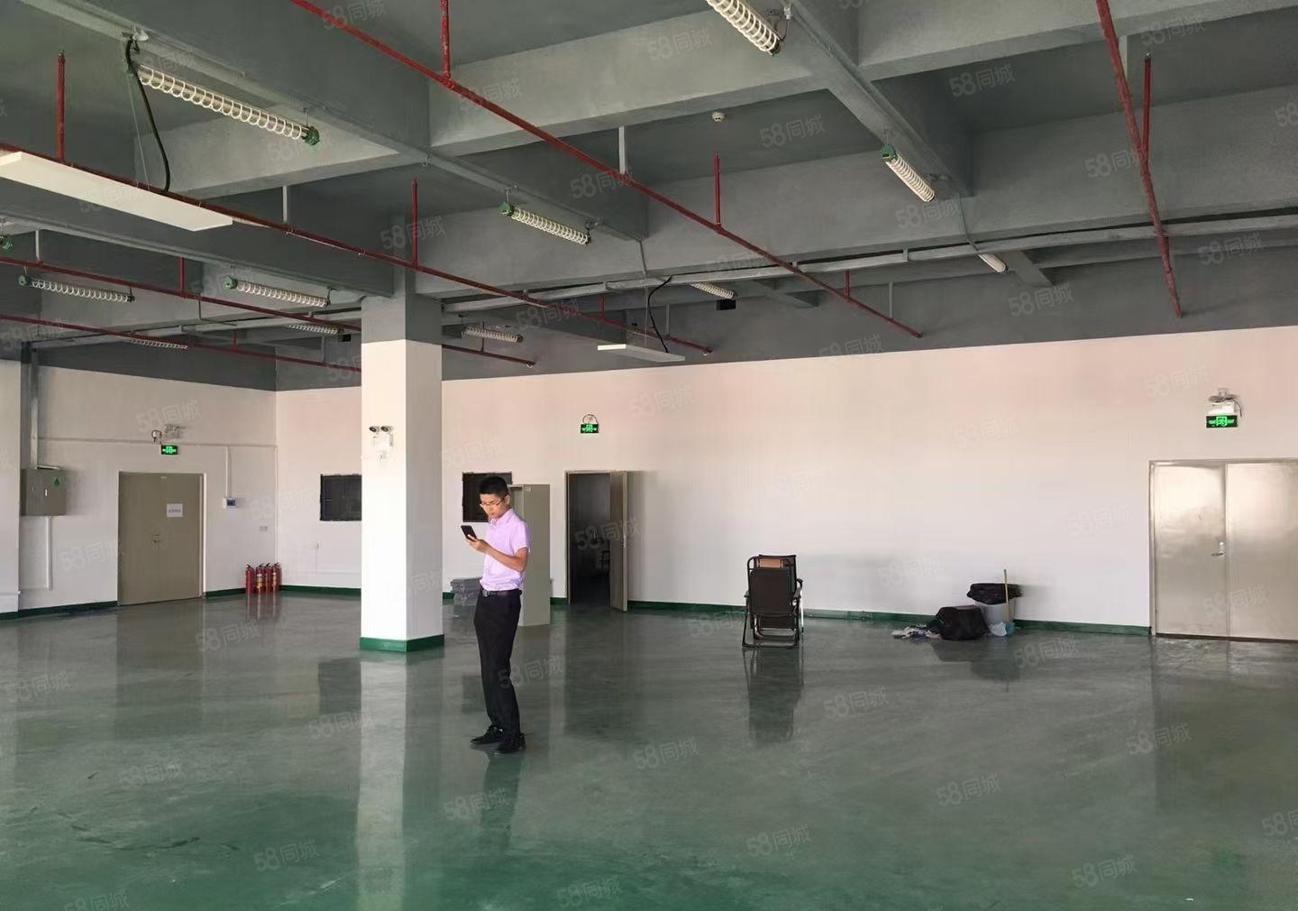 凤岗五联新出带装修二楼800平方，主干道边上 招工非常方便