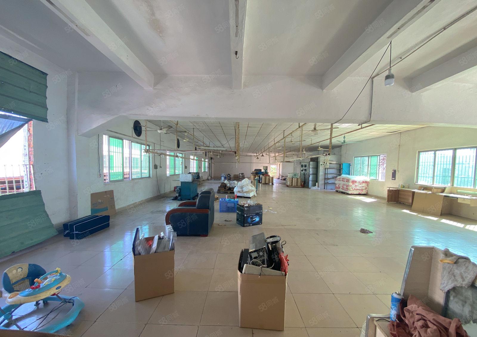 凤岗竹塘楼上整层600平自家厂房价格好谈现成办公室仓库3