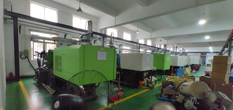 凤岗镇官井头村1楼带航车1200平