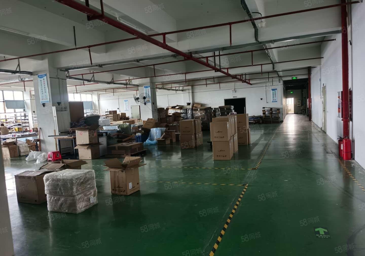 凤岗楼上一整层2000平方带精装修厂房仓库出租