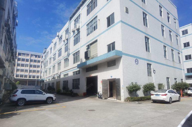 1500平方米带精装修三楼厂房）凤岗雁田原房东楼上厂房出租