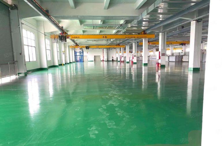 东莞凤岗2000平方带现成行车装修厂房出租