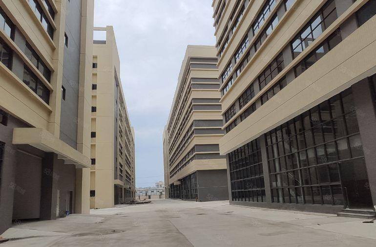 东莞凤岗原房东一楼和楼上厂房仓库低价出租200平起分10元起